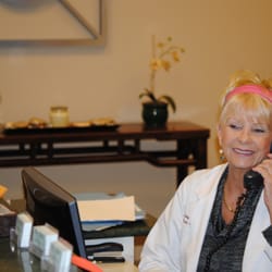 K Cary Canoun, M.D., F.A.C.S - They're always so friendly when I call!
