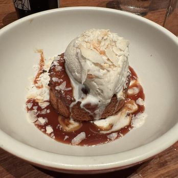 North Italia - Toasted Coconut Butter Cake - Pizza Near Me - Irvine, California North Italia - Toasted Coconut Butter Cake - Pizza Near Me - Irvine, California