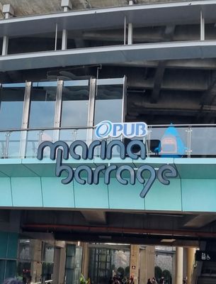 Marina Barrage by null