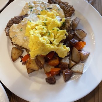 Cecilia - Chicken Fried Steak - Breakfast & Brunch Near Me - Vancouver, Washington