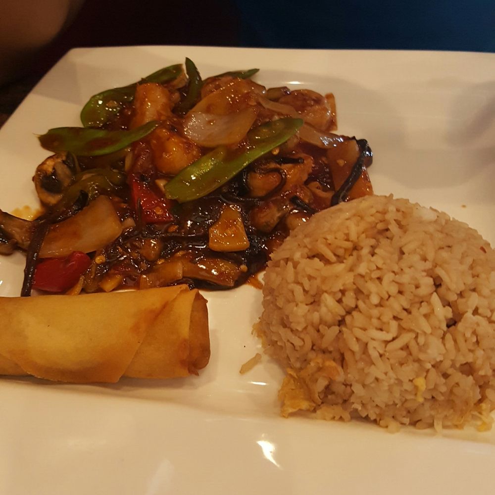 Monark Asian Bistro - Hot Garlic and Chicken Plate - Chinese Near Me - Riverside, California Monark Asian Bistro - Hot Garlic and Chicken Plate - Chinese Near Me - Riverside, California