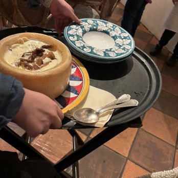 Circolo Popolare - Italian Near Me - London, XGL