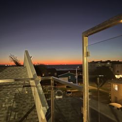 Ocean Surf Inn & Suites - Sunset on the rooftop