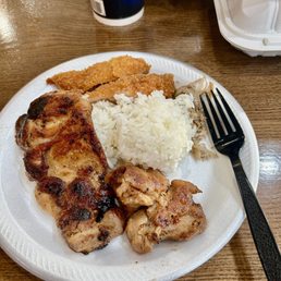 This is my daughter's plate. She doesn't do cooked veggies, so she opted out of the cabbage but I ate plenty for both of us! This is my daughter's plate. She doesn't do cooked veggies, so she opted out of the cabbage but I ate plenty for both of us!