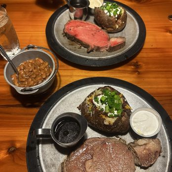 Cattlemens - Prime rib entrees (rare and well medium) - Steakhouses Near Me - Livermore, California