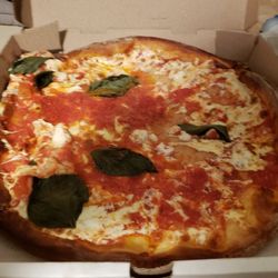 Worst pizza ever.  Margherita Pizza