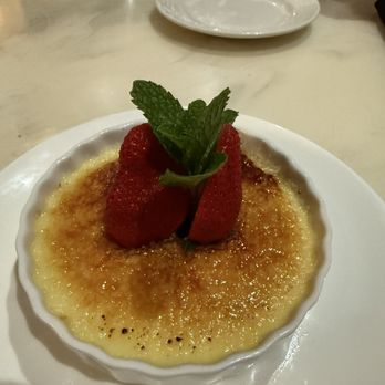 Anila’s Cucina Rustica - Vanilla crème brûlée - Italian Near Me - Pala, California