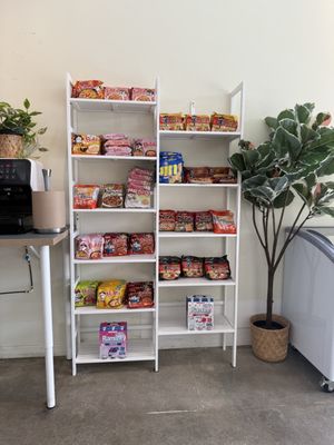 Hotline Korea and Boba by null