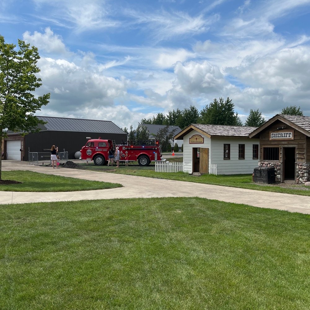 Goebbert's Farm - Schoolhouse, sheriff jail and fire engine ride - Pumpkin Patches Near Me - Pingree Grove, Illinois