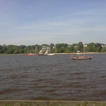 Bubendey-Ufer Fähranleger - Transportation Near Me - Hamburg, HH
