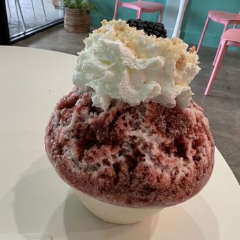 Sno Cafe - Blackberry cobbler - Food Trucks Near Me - Clovis, California