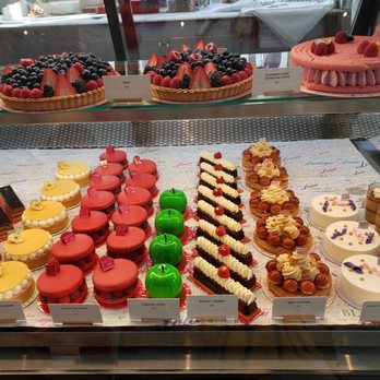 Dots Cafe - Cupcakes. Get them all. Eat them all. - Cafes Near Me - Pasadena, California