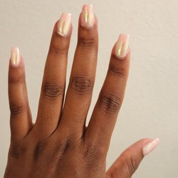 Nails on Fleek - Stiletto nails color 806 w/chrome powder