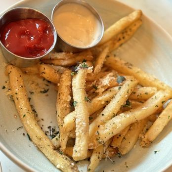 Ardsley Station - Truffle fries - Wine Bars Near Me - Savannah, Georgia Ardsley Station - Truffle fries - Wine Bars Near Me - Savannah, Georgia