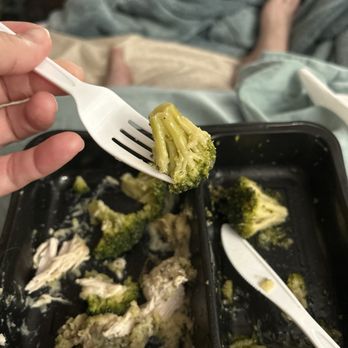 Factor_ - Pesto sour cream mash potatoes and  chicken with broccoli.  I hate vegetables but I have eaten every bite of these meals. - Food Delivery Services Near Me - Batavia, Illinois