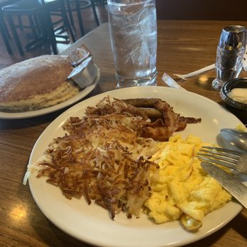 Denny's - Diners Near Me - Show Low, Arizona