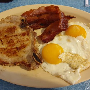 Park Restaurant - Bacon, eggs, pork chop - Cajun/Creole Near Me - Abbeville, Louisiana Park Restaurant - Bacon, eggs, pork chop - Cajun/Creole Near Me - Abbeville, Louisiana