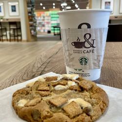 Barnes & Noble - S'mores cookie and oatmilk latte