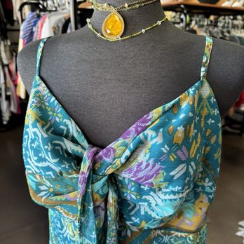 Main Street Attraction - Gorgeous mannequin display at Main Street attraction painted with stunning gold necklaces! - Used, Vintage & Consignment Near Me - Alhambra, California