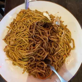 The Dragon Asian Kitchen - Beef lo mein - Chinese Near Me - Stillwater, Oklahoma The Dragon Asian Kitchen - Beef lo mein - Chinese Near Me - Stillwater, Oklahoma