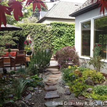 Grow Design + Build - Our garden path leads to a lovely sitting and dining space. - Landscape Architects or Designers Near Me - San Francisco, California Grow Design + Build - Our garden path leads to a lovely sitting and dining space. - Landscape Architects or Designers Near Me - San Francisco, California