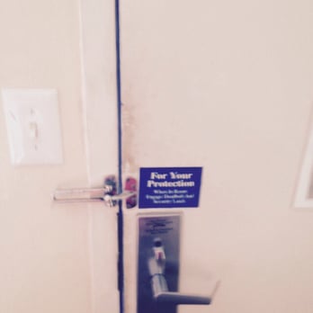 Motel 6 - Filthy door - Hotels Near Me - Brooklawn, New Jersey