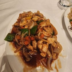 Canton China-Restaurant - Spicy chicken and vegetables