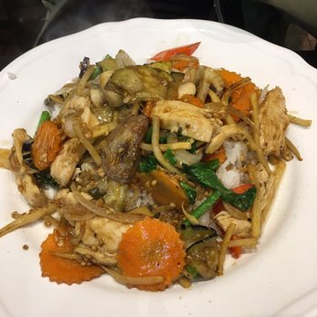 Spicy Basil - Spicy chicken - Thai Near Me - London, XGL Spicy Basil - Spicy chicken - Thai Near Me - London, XGL