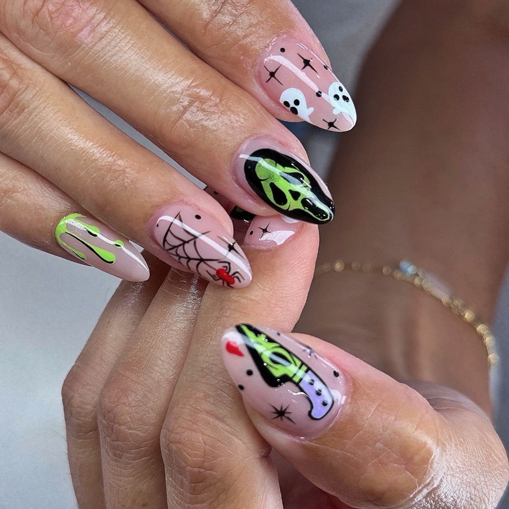 Vdara Nails Lounge - Nail art - Nail Salons Near Me - San Clemente, California