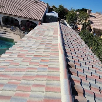 Road Runner Construction - the roof of a home - Roofing Near Me