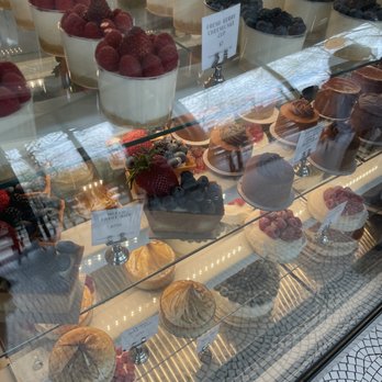 Tatte Bakery & Cafe | Clarendon - Cheesecake - Coffee & Tea Near Me - Arlington, Virginia