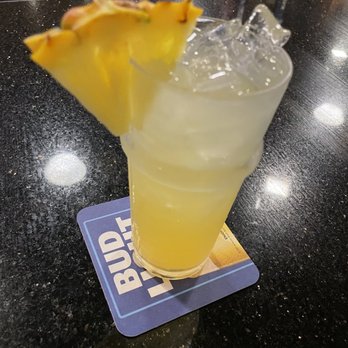 Billfish Poolside Bar & Grille - Piña Colada - Bars Near Me - Kailua-kona, Hawaii Billfish Poolside Bar & Grille - Piña Colada - Bars Near Me - Kailua-kona, Hawaii