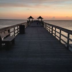 Naples Municipal Beach & Fishing Pier