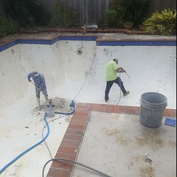 Sugar Creek Pool Service - Pool & Hot Tub Service Near Me - Richmond, Texas