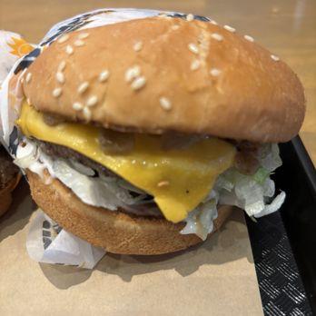 Habit Burger & Grill - Single Char Cheeseburger - Burgers Near Me - Fremont, California