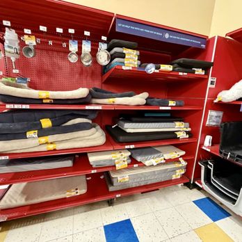 Petco - Beds, etc. - Pet Stores Near Me - Homestead, Pennsylvania