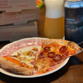 A W Wander - Pizza and beer - Beer Bar Near Me - Manlius, New York