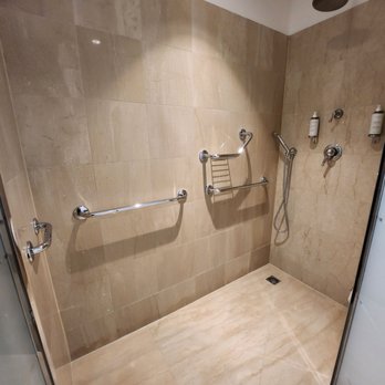 Hyatt Paris Madeleine - Shower - Hotels Near Me - Paris, 75 Hyatt Paris Madeleine - Shower - Hotels Near Me - Paris, 75