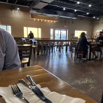 Maple Street Biscuit Company - Dining area, slightly chilly inside and colder outside. It's like they got the A/c on low. - Breakfast & Brunch Near Me - Jax Beach, Florida