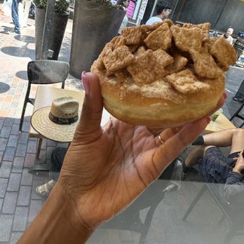 Cafe Dulce - Cinnamon toast crunch donut - Coffee & Tea Near Me - Los Angeles, California