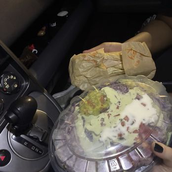 Taco Bell - Cantina Chicken Bowl Cheesy Bean and Rice Burrito - Fast Food Near Me - Fuquay Varina, North Carolina