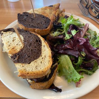 Cindy's Eagle Rock Restaurant - Ruben sandwich - Breakfast & Brunch Near Me - Los Angeles, California
