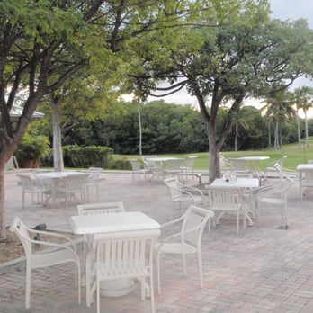 The Links at Key Biscayne - Outside courtyard - American Near Me - Key Biscayne, Florida The Links at Key Biscayne - Outside courtyard - American Near Me - Key Biscayne, Florida