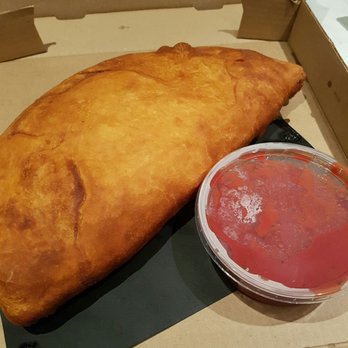 Bondi's Pizza - Huge panzerotti! Very tasty! Tasted so fresh and cooked perfectly. Great for sharing. - Pizza Near Me - London, Ontario Bondi's Pizza - Huge panzerotti! Very tasty! Tasted so fresh and cooked perfectly. Great for sharing. - Pizza Near Me - London, Ontario