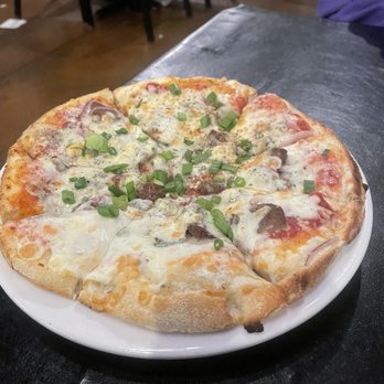 Picasso Bistro & Pizzeria - Black and Blue pizza - Pizza Near Me - Jackson, Tennessee