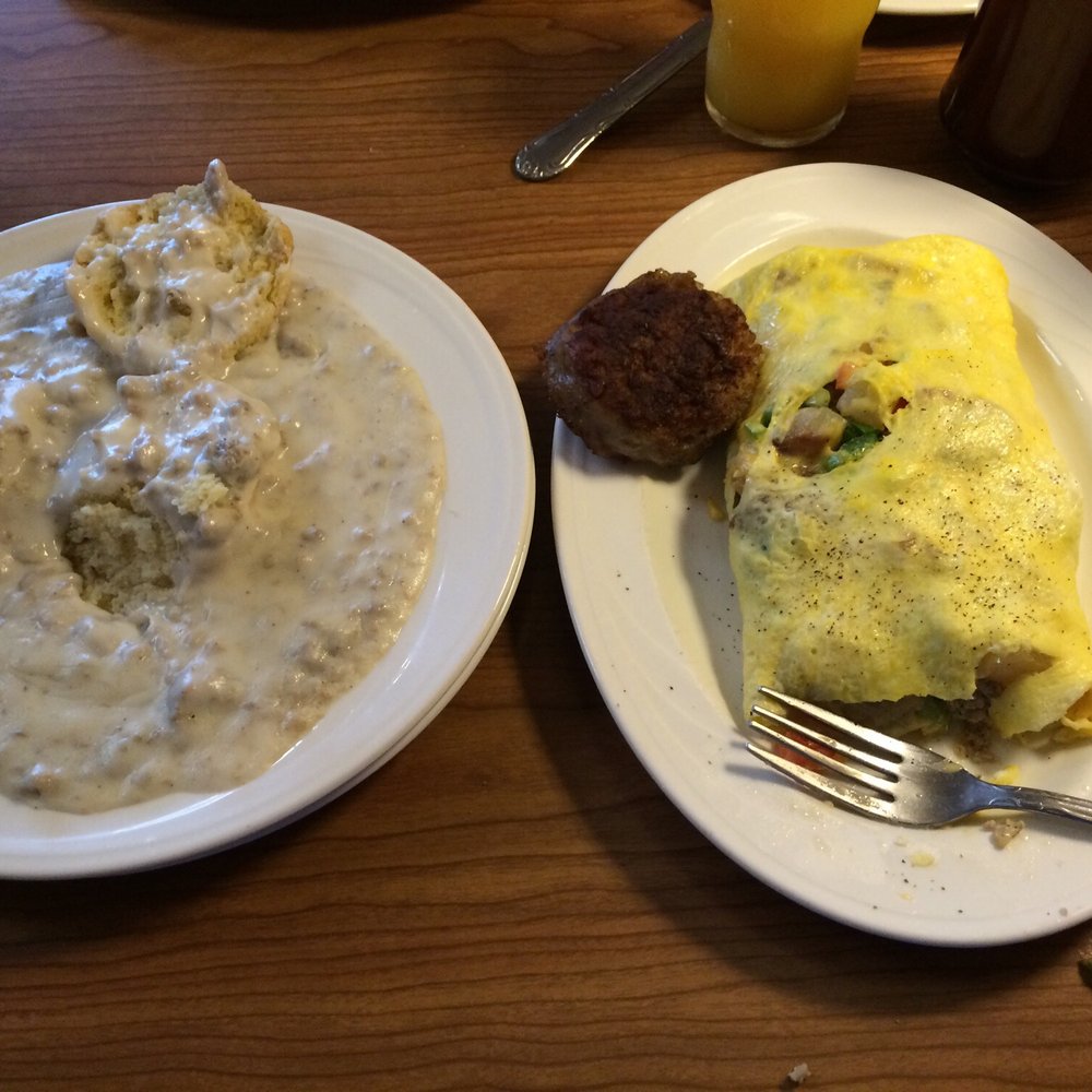 Rounds Restaurant - Farmers omelette and biscuits and gravy - Breakfast & Brunch Near Me - Traverse City, Michigan Rounds Restaurant - Farmers omelette and biscuits and gravy - Breakfast & Brunch Near Me - Traverse City, Michigan