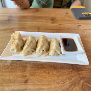 Fou Fow Ramen - Ramen Near Me - Amsterdam, New Hampshire