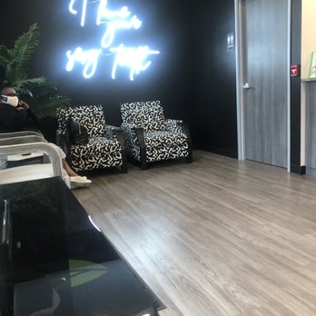 MINT dentistry | Pearland - Waiting area - General Dentistry Near Me - Pearland, Texas MINT dentistry | Pearland - Waiting area - General Dentistry Near Me - Pearland, Texas