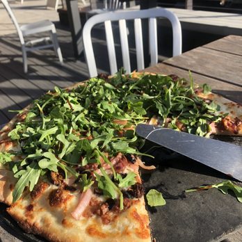 Pacific Pizza & Brew - Bacon and fig pizza with arugula. - Pizza Near Me - Bend, Oregon Pacific Pizza & Brew - Bacon and fig pizza with arugula. - Pizza Near Me - Bend, Oregon