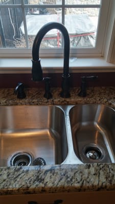 Roy Crumlich Plumbing Logo
